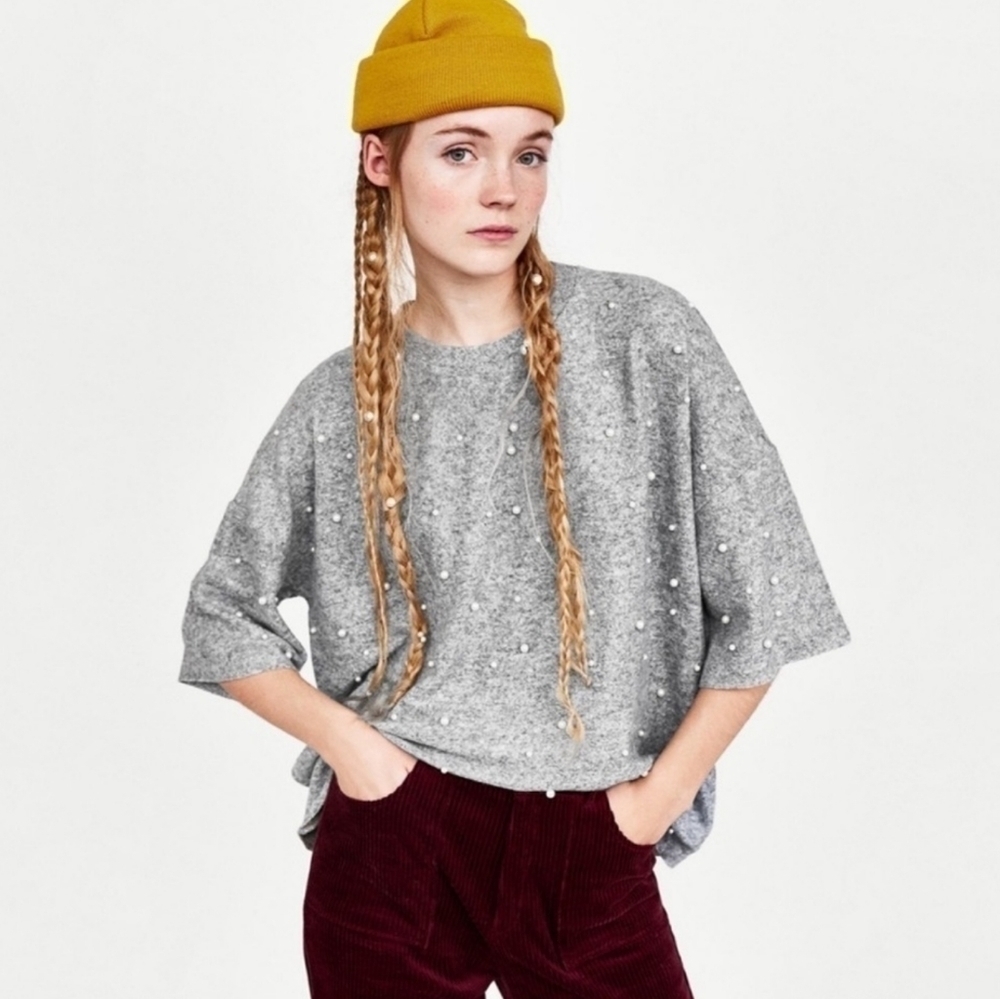 Zara Pearl Embellished Crew Neck Oversized Sweater Size Small in Gray